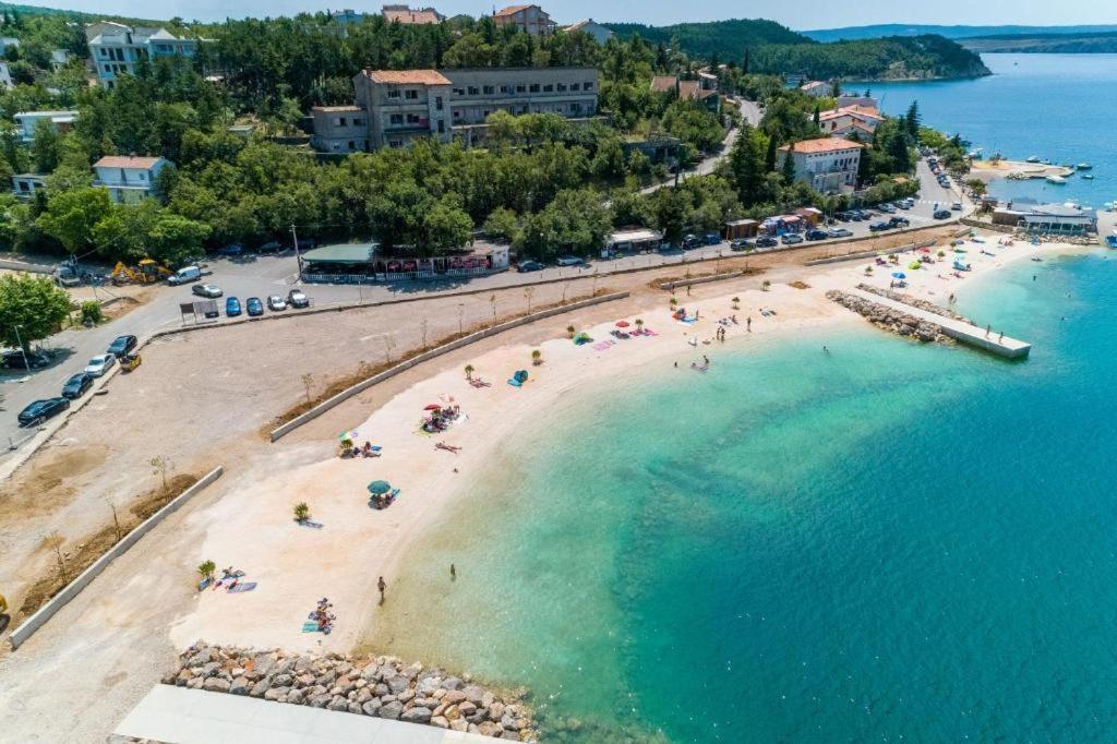 Vila Martina - Bellevue Шмирка Екстер'єр фото